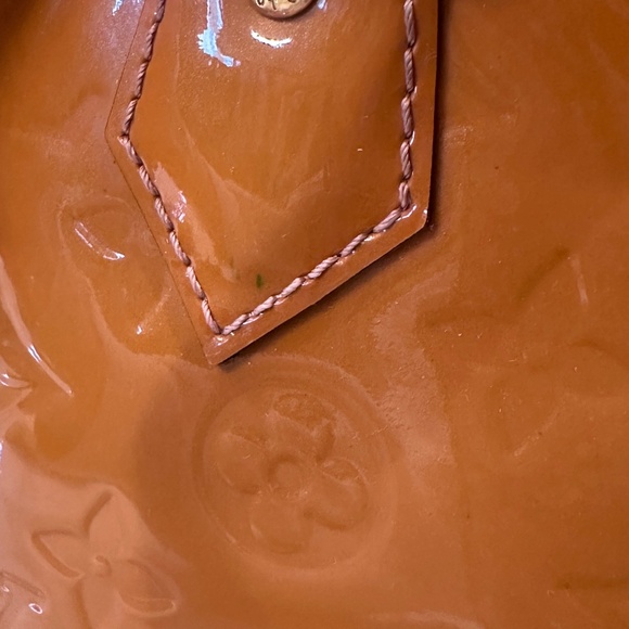 Louis Vuitton Alma BB Vernis Rose Velours - Picture 8 of 10